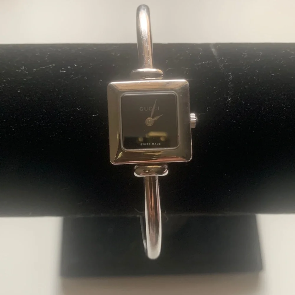 Gucci square bangle watch - Picture 1 of 5